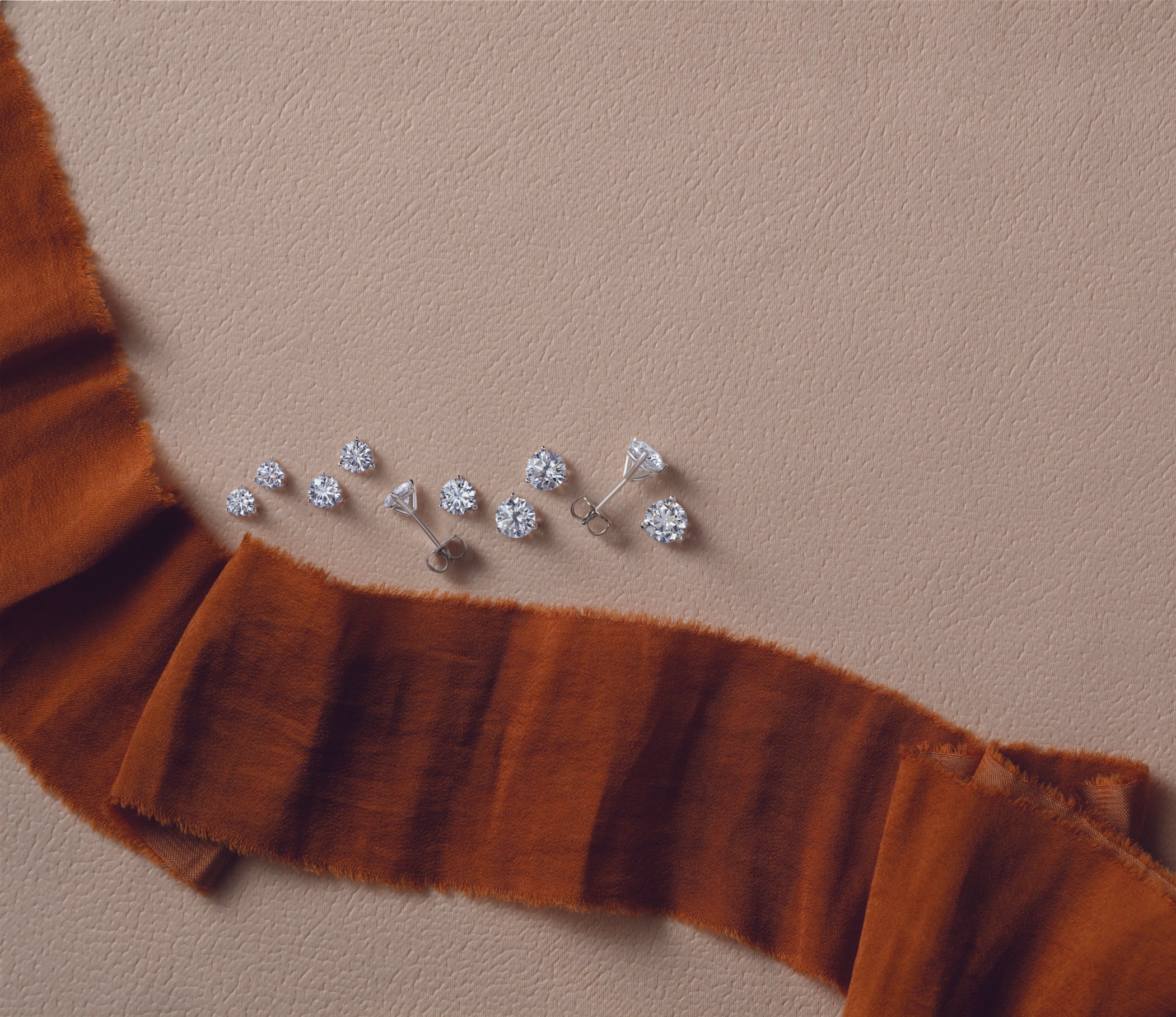 How to choose a diamond solitaire size earring wwdesignjewelers.com