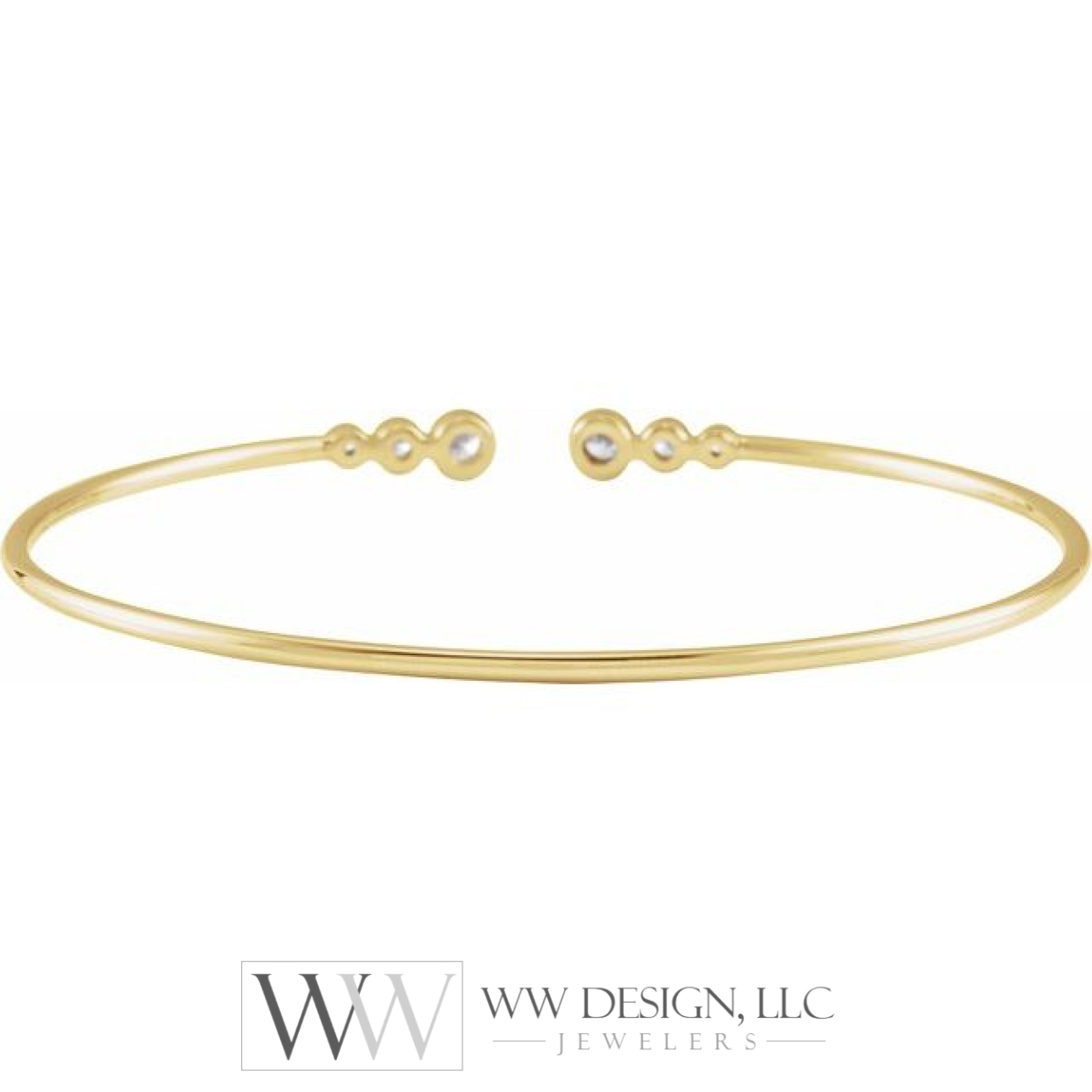 1/4 Ctw Natural Diamond Graduated Cuff 7 Bracelet - 14K Gold (Y W Or R)